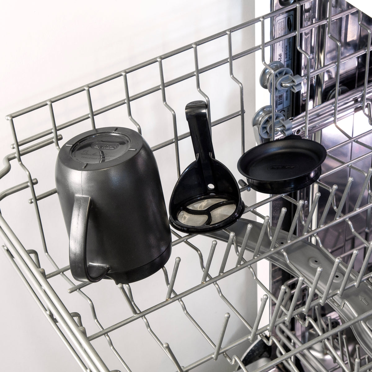 Travel cafetiere & mug